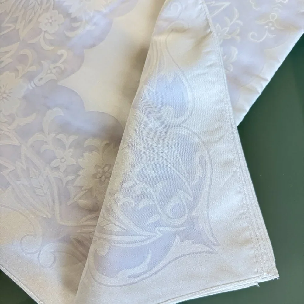 Set of 10 white napkins Floral cotton polyester 17